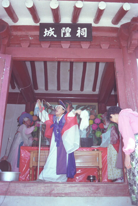 1980.4.28_국사성황제005.jpg