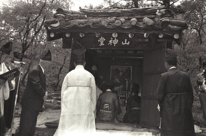 1981_국사성황제001.jpg