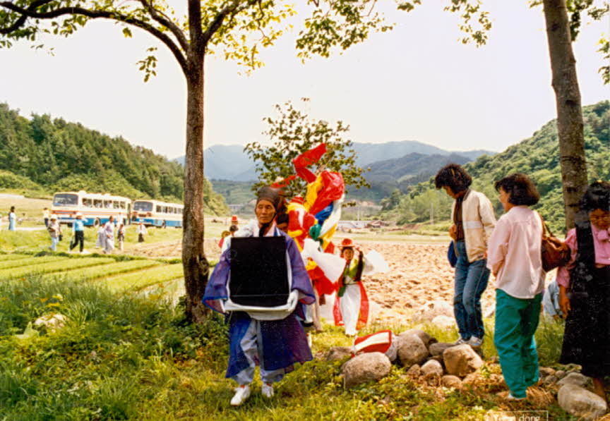 1986_산신제8.jpg