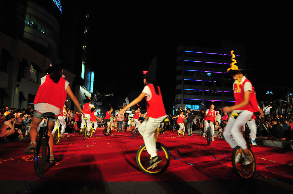 2012_13.jpg